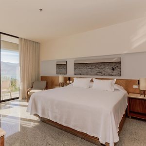 Deluxe Panoramic Sea View